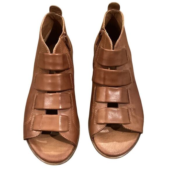 Miz Mooz Dewdrop Leather Sandals - Picture 1 of 10